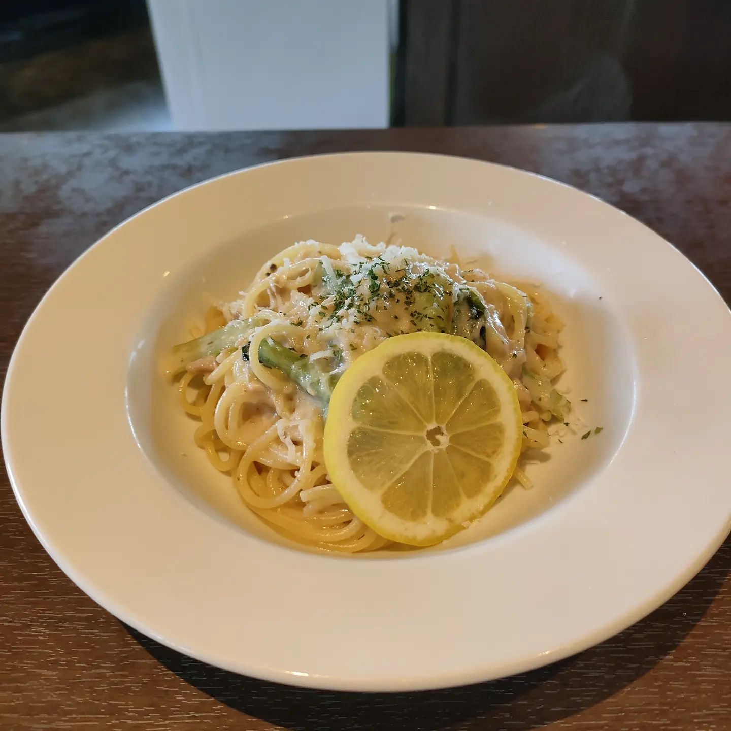 おはようございます✨✨
いつも、ご来店ありがとうございます!! .
.
.
.
. 本日のランチメニューは 《パスタ》
ツナとアスパラのレモンクリームソース 《ジェラート》
マンゴーとしおジェラートの2種盛 .
. 【お知らせ】 ☆ランチタイムのご予約は
11時〜11時半までのご来店 ☆ディナータイムのご予約は
17時〜 ご予約はお電話にて承ります。
0745461085 皆様のご来店、お待ちしております✨✨ #奈良イタリアン #奈良ジェラート #奈良ランチ #奈良パスタ #奈良ピザ #生駒イタリアン#生駒ジェラート #生駒ランチ #生駒パスタ#生駒ピザ #奈良カフェ#クラフトビール#奈良クラフトビール#生駒クラフトビール#テイクアウト#奈良テイクアウト#生駒テイクアウト
#mamma #サイクリング#ウォーキング#ハイキング #カッサータ#テリーヌ#生駒カフェ #ジェラート #ランニング#カフェ巡り#平群カフェ#コロナに負けるな